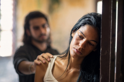 Violenza sessuale domestica: realtà o finzione?
